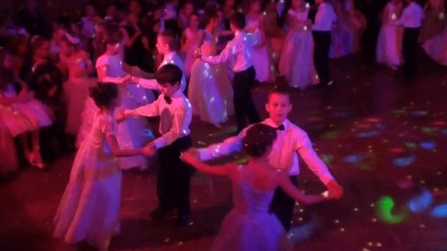 Вальс. Мы закрываем бал. смотреть онлайн