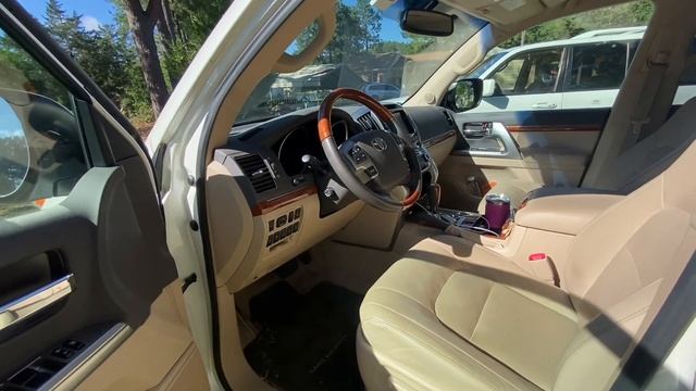 Toyota Land Cruiser 100 VS. 200 Series - Should You UPGRADE? (Do You Actually Get More?) WATCH THIS