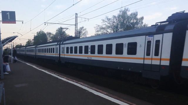 ЭП2Д-0010 с экспрессом Тула-Москва. смотреть онлайн