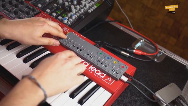 Teenage Engineering OP-Z | oplab module - MIDI Performance смотреть онлайн