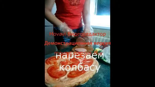 Готовим пиццу из готового коржа . НЕ В ПЕЧИ!!!! смотреть онлайн