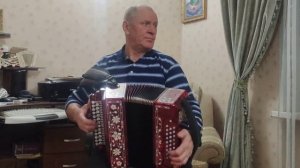 Проезжала конница. Под гармошку любимую.