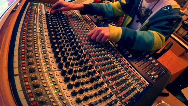 Warrior Morla - Roots & Shapes [Live Dub Mix] смотреть онлайн