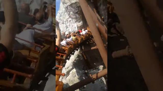 Гардаленд,Gardaland, американские горки , парк отракционов , Италия смотреть онлайн