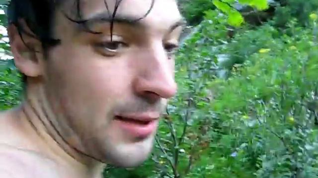 Карпаты. Купание в водопаде смотреть онлайн