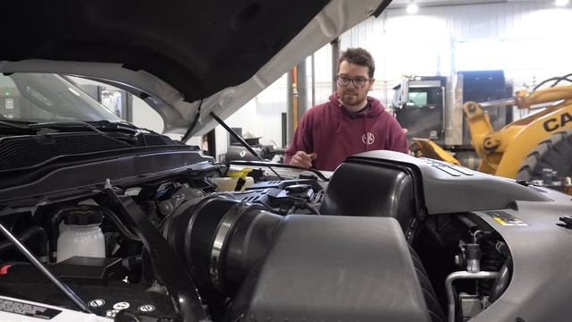 Ram 3500 6.7L Cummins Diesel (High Output) *Heavy Diesel Mechanic Review* | 3 Reasons Its the BEST смотреть онлайн