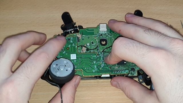 How to Disassemble & Reassemble the Xbox Series X/S Controller смотреть онлайн