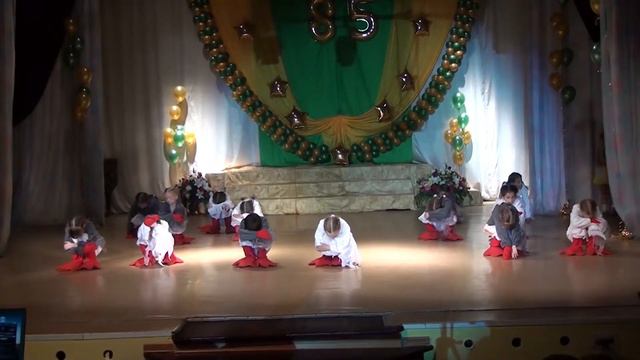 Танцевальный коллектив "Карамельки" - "Гуси" смотреть онлайн