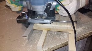 Разделочная доска с глубокой канавкой фрезером