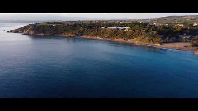 Le Castella (Calabria) | DJI Mini 2 | Waltz on the castle | 4K Cinematic drone video смотреть онлайн