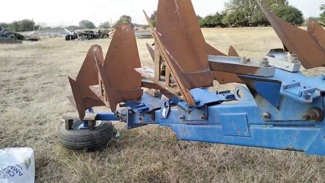 Плуг полунавесной оборотный ППО-8х40, 2015 экспресс обзор от Константина Сорокина смотреть онлайн