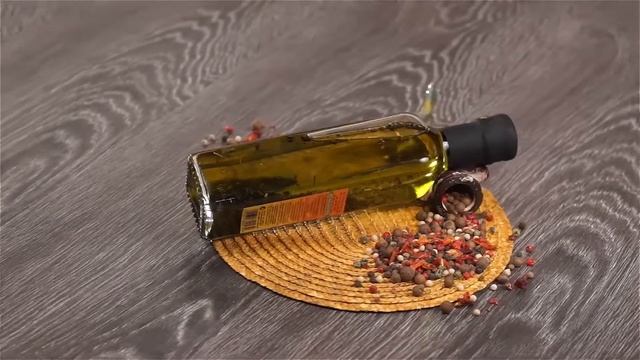 Оливковое масло Gaea с базиликом и перцем Extra Virgin смотреть онлайн