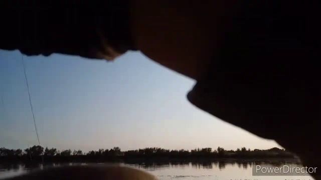 ЩУКА И ОКУНЬ ИЗ ТРАВЫ НА НЕОГРУЖЕННУЮ РЕЗИНУ. смотреть онлайн