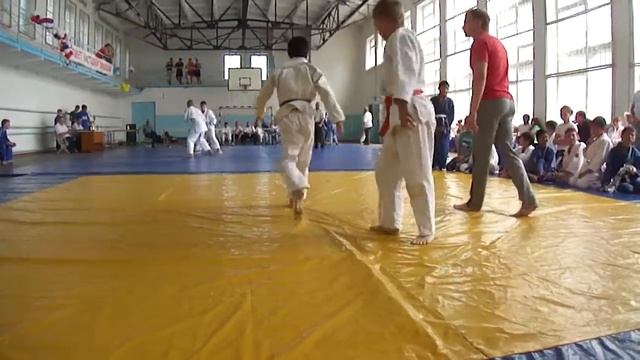 Поединок Братишко Тимофей Дзю до п. Красочный 01.06.2013 смотреть онлайн