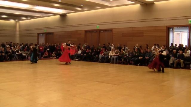 ValpoComp 2013 - Novice Standard Foxtrot - Finals Video 1 смотреть онлайн