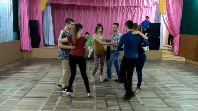 Бачата Руэда смотреть онлайн