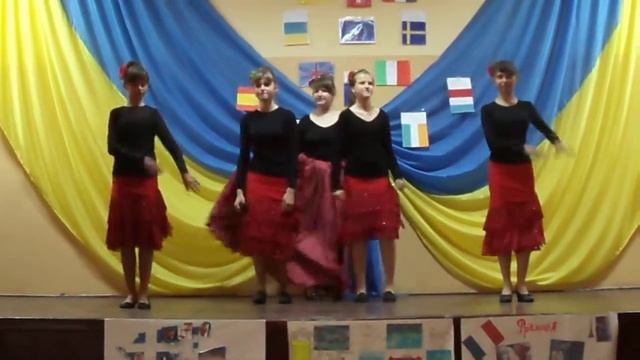 Італійський танець смотреть онлайн