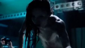 Вытащили из Воды и она начала регенерацию 😱 Шок! Девушка превращается в монстра!