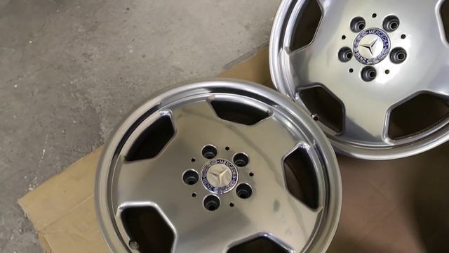 17" MB Monoblock in chrome powder смотреть онлайн