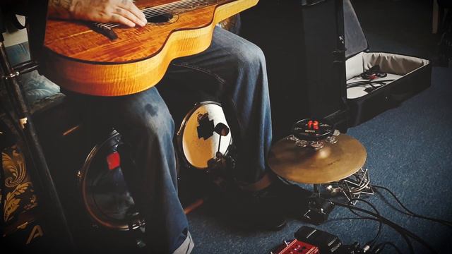 These Boots Are Made For Walkin' - Nancy Sinatra (Live Lap Steel guitar and suitcase drum cover) смотреть онлайн
