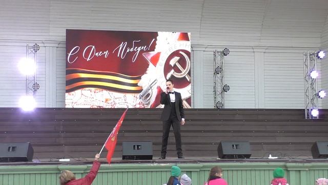 2023.05.09. "Майский вальс". Александр Малахов. Сестрорецк, парк "Дубки". День Победы! смотреть онлайн