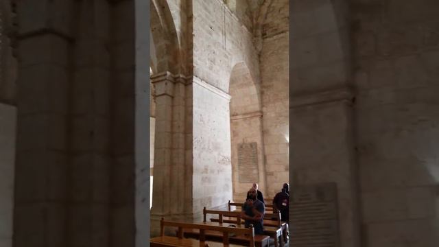 April Riforgiate at St Anne's Church смотреть онлайн