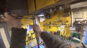 ПОМПА ЯМЗ. КАК СНЯТЬ ПЛАСТИКОВУЮ КРЫЛЬЧАТКУ НЕ ПОВРЕЖДАЯ ФИБРУ