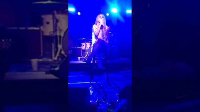 Haley Reinhart singing in Charlotte NC on Nov 16, 2017 смотреть онлайн