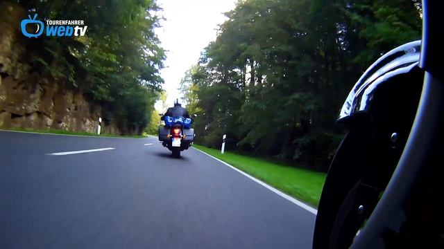 Modellvorstellung - Suzuki Intruder vs Honda F6C смотреть онлайн