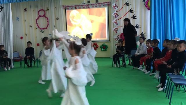 Танец голубей, Ниязмаханбет Каусар, утренник 8-к марта смотреть онлайн