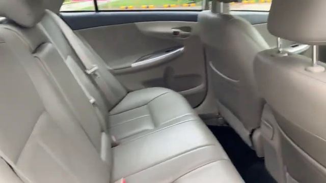 Toyota Corolla Altis Elegance 1.6 A Silver 2013 - SLX5616Y смотреть онлайн