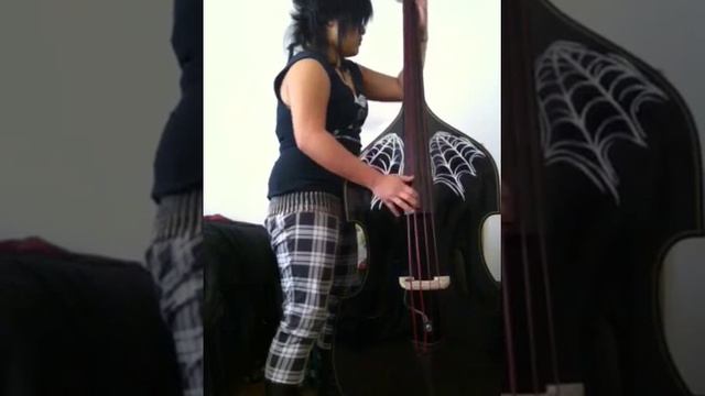 Pebbles on upright bass- Lordy Lordy смотреть онлайн
