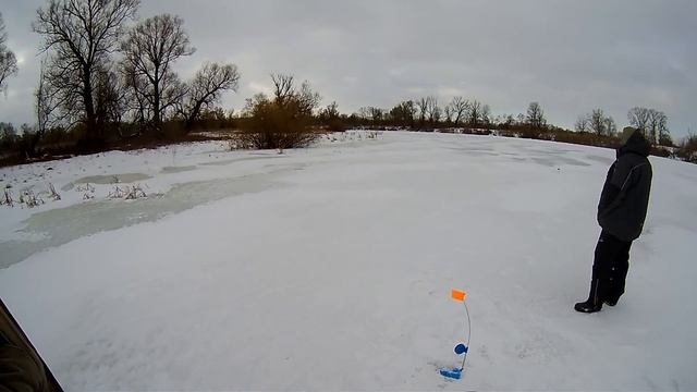 Как ловить рыбу зимой