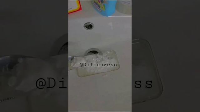 Как спасти пожелтевший Чехол ? ?? #fyp смотреть онлайн