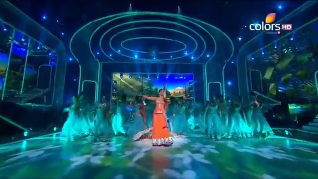 Jhalak Dikhhla Jaa - Pandit Birju Maharaj And Madhuri's Performance