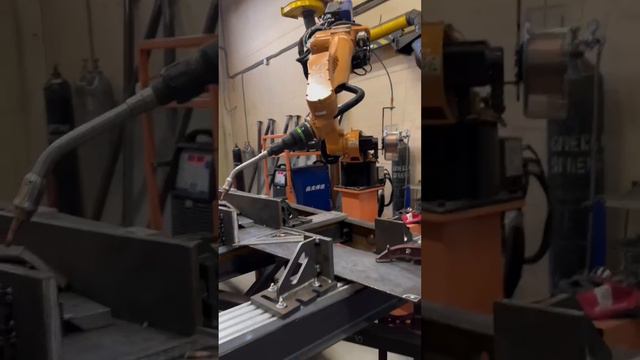 #CNC #СПРУТКАМ #STEP #Ячейка-робот смотреть онлайн