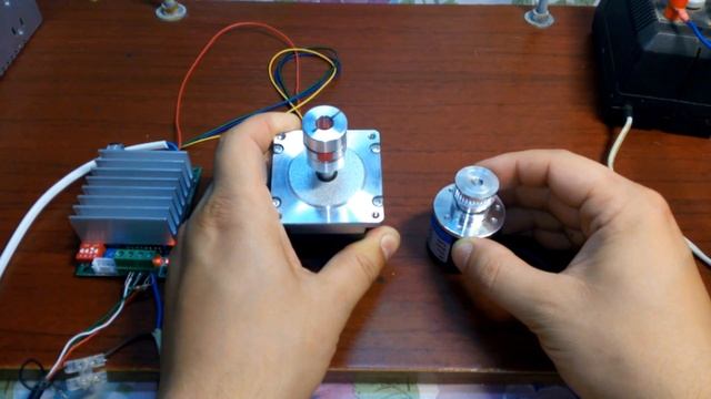 Шаговый двигатель + оптический энкодер смотреть онлайн