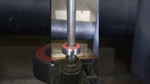 замена подшипника приводного вала,корона Премио 4вд