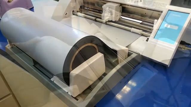 GoFlex 12" Heat Transfer PU Vinyl with Silhouette Roll Feeder using Cameo 2 смотреть онлайн