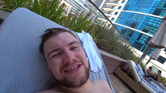 Дубай. Millenium Marina Place - отель без тапок. Район Dubai Marina. Что с морем? Cheesecake Factor