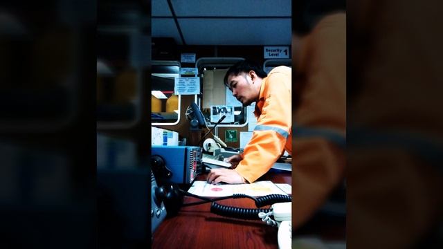 Radio Operators Guide for chopper/helicopter landing / VLOG #1 смотреть онлайн