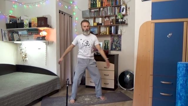 Жгонка. Упражнение из суставной гимнастики, ци гуна и славянских практик. смотреть онлайн