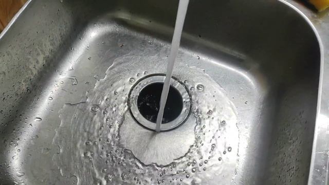 Измельчитель (диспоузер) MIUI, против карандаша и стружки смотреть онлайн