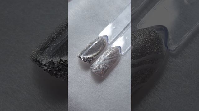 Извините за трясучие руки.  #кошачийглаз #дизайнногтей Дизайн #nailart #nails