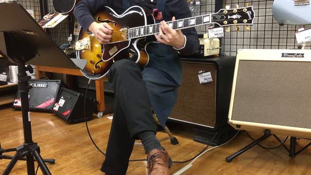 Gibson　L5 CES　デモ演奏 смотреть онлайн