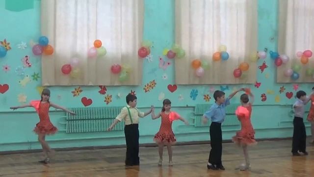 День танца в клубе "Мечта" смотреть онлайн