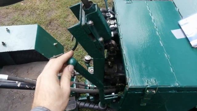 установил выключатель массы и звезду на 21 зуб в мой мини трактор. готовлю к зиме. смотреть онлайн