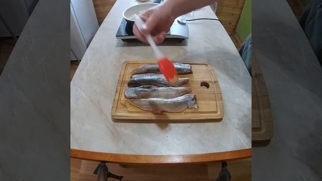 #shorts#рецепты ЖАРЕНАЯ СЕЛЬДЬ ПО-ДАТСКИ смотреть онлайн