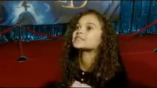 Enchanted Premiere - Madison Pettis Interview смотреть онлайн