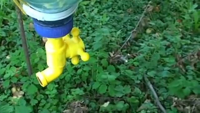 Самодельный рукомойник из 5л пластиковой бутылки с краном смотреть онлайн